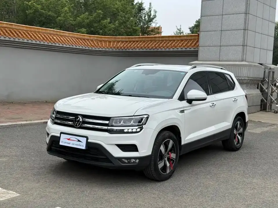Volkswagen Tharu
