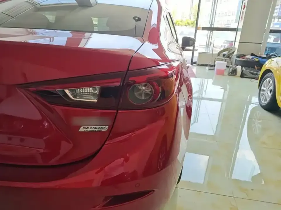 Mazda 3 Axela
