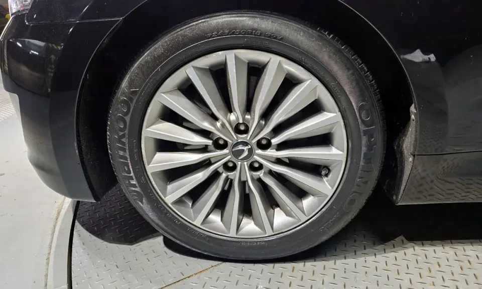 Hyundai Equus