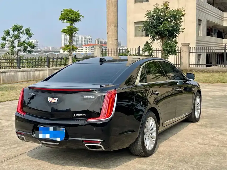 Cadillac XTS