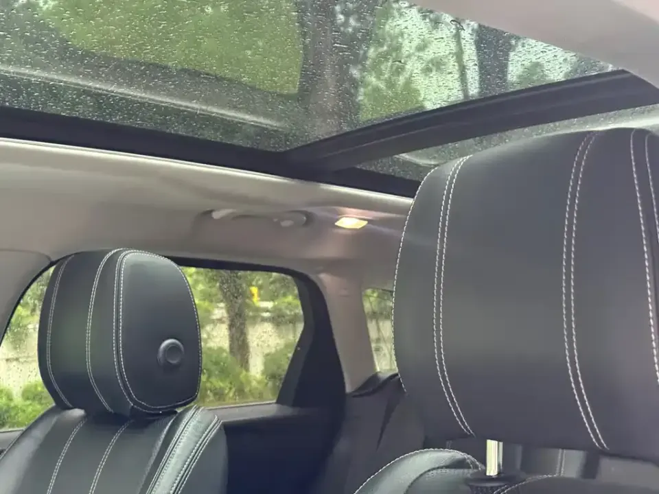 Land Rover Velar