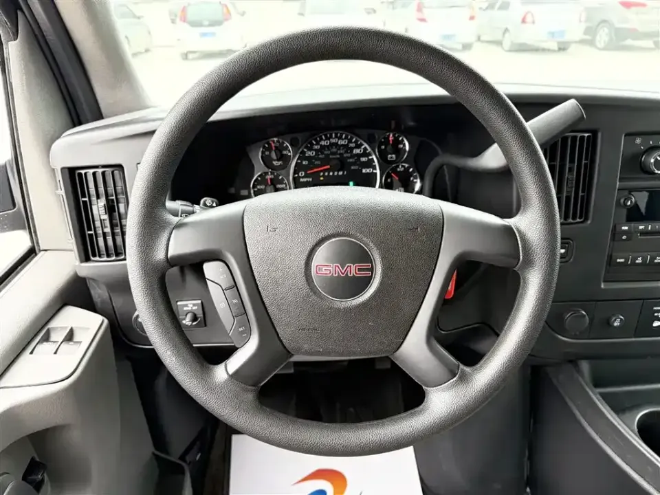 GMC Savana