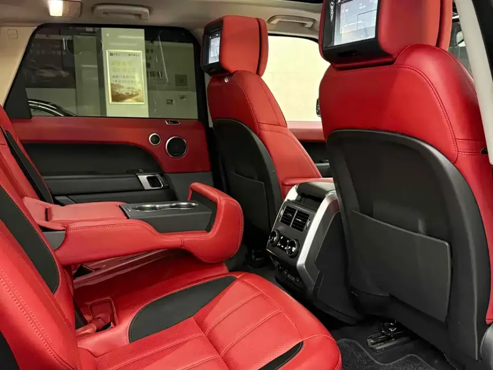 Land Rover Sport