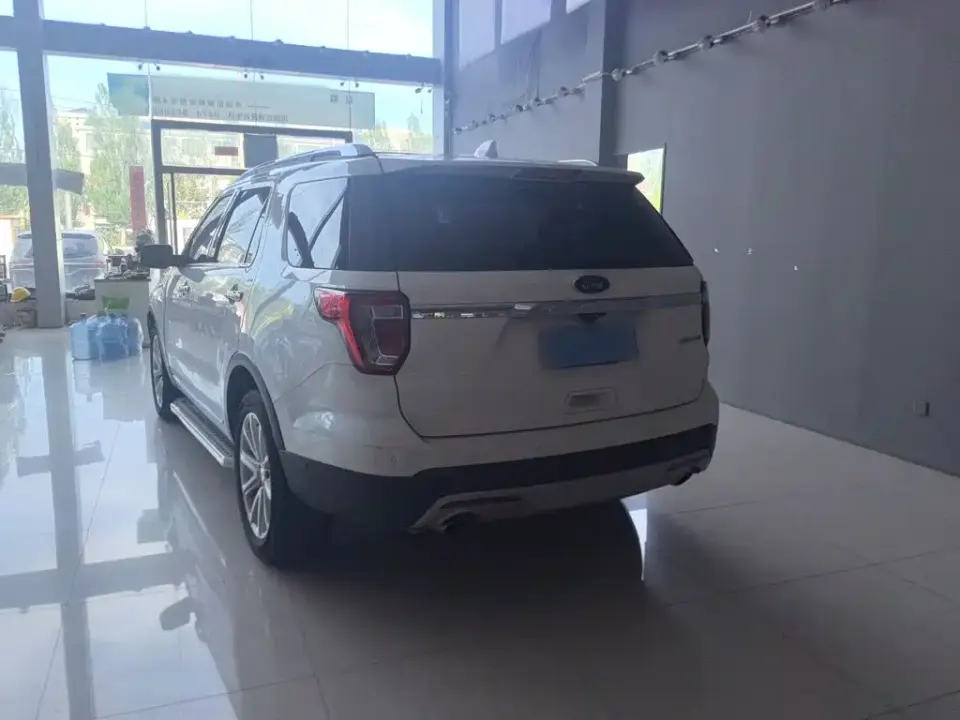Ford Explorer (Import)