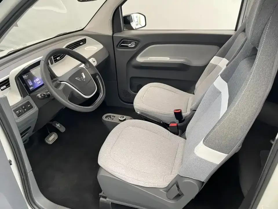 Wuling MINIEV