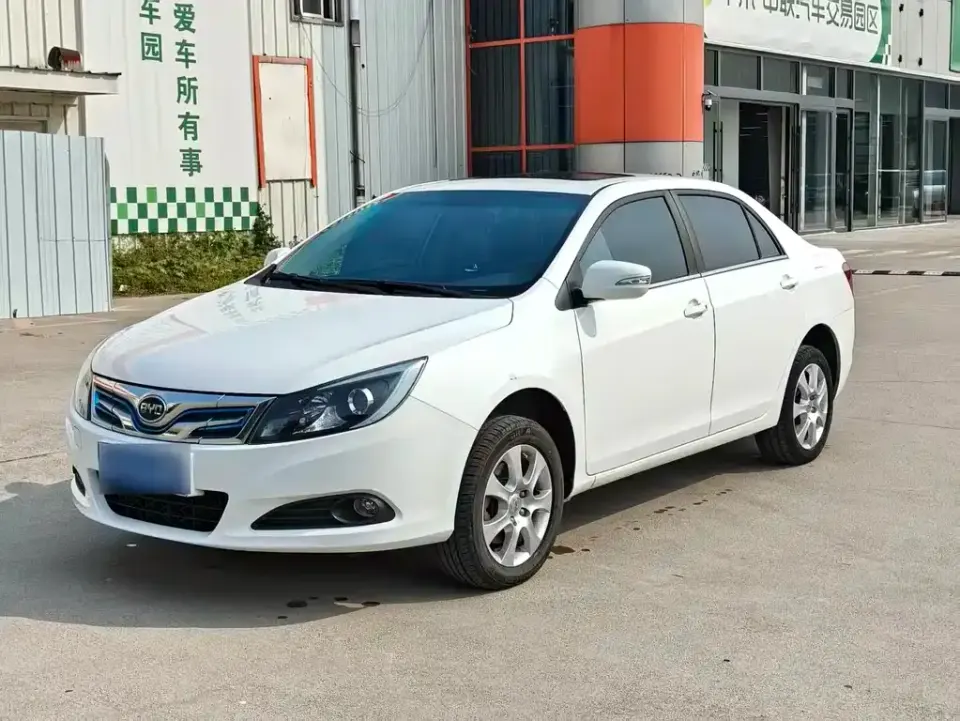 BYD e5