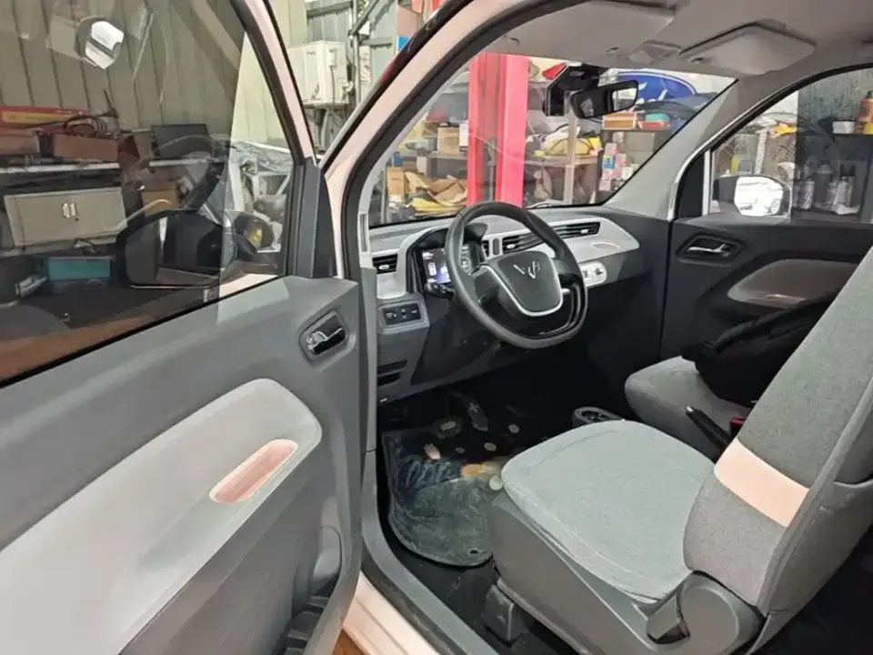 Wuling MINIEV