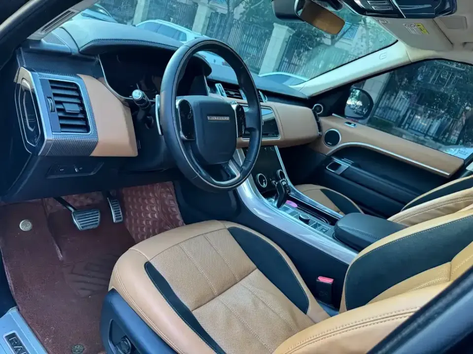 Land Rover Sport