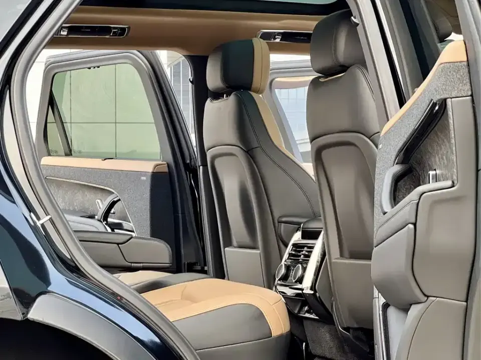 Land Rover Sport