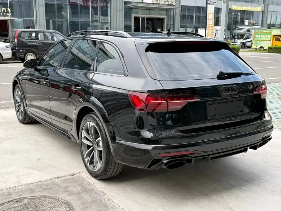 Audi A4 (Import)
