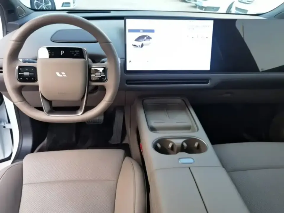Li Li i6