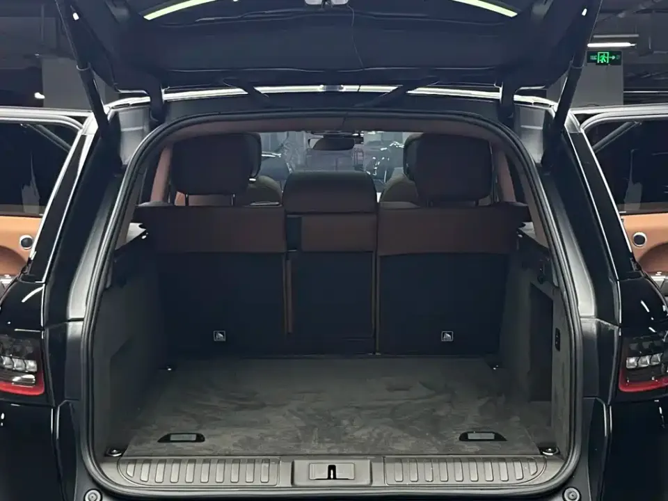 Land Rover Sport