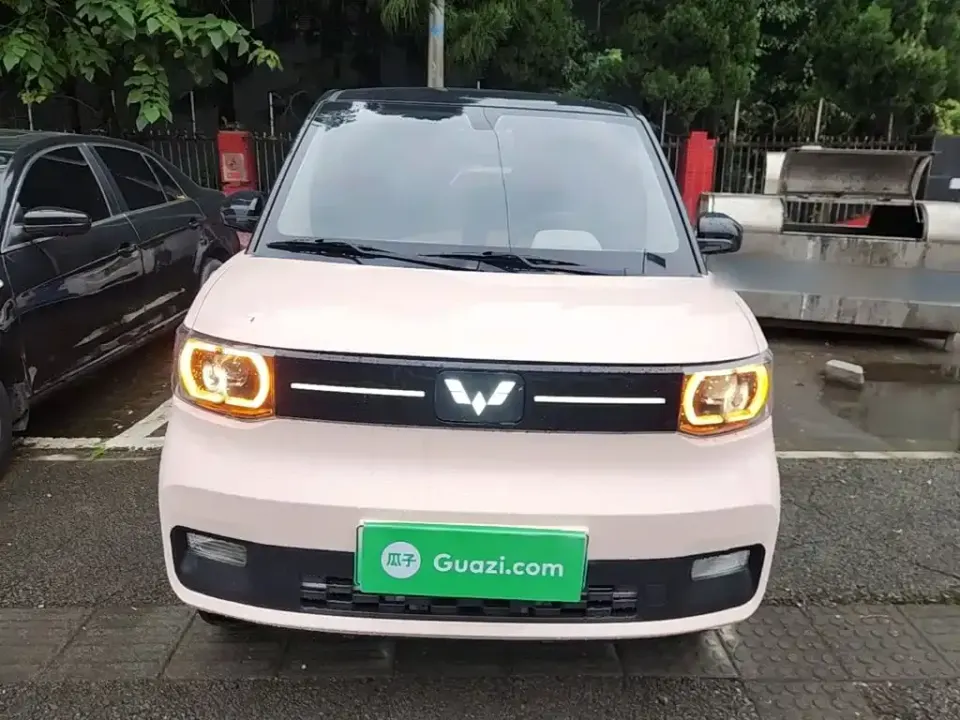 Wuling MINIEV