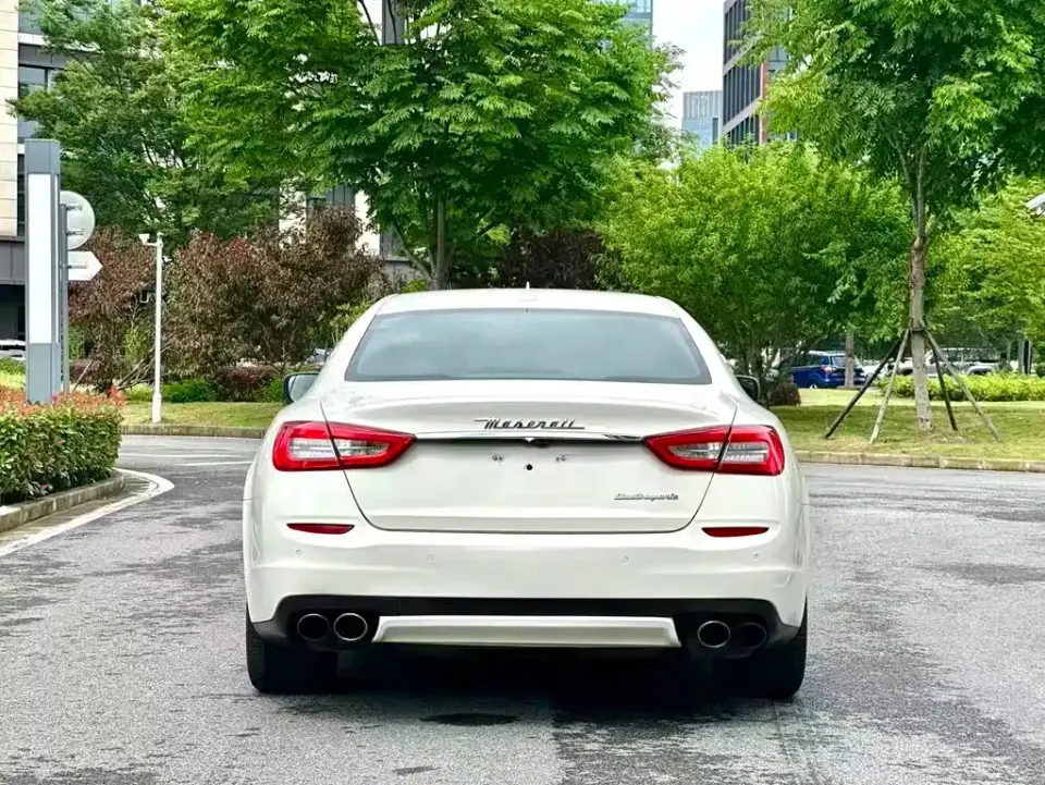 Maserati Quattroporte
