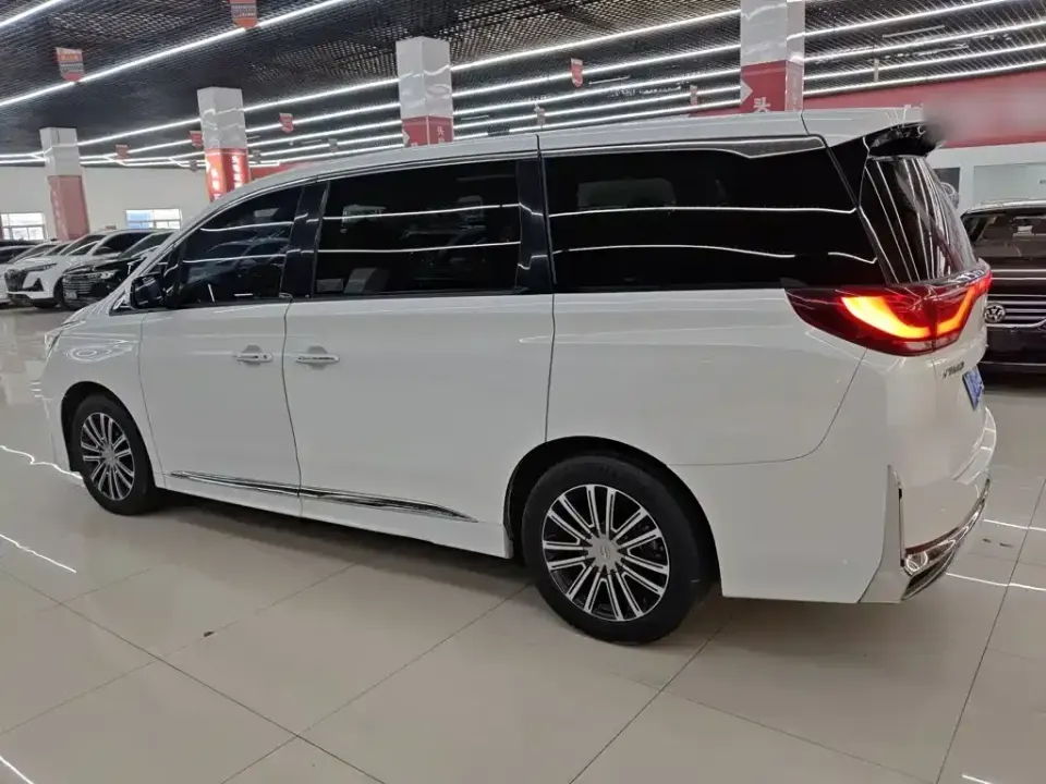 GAC Trumpchi M8