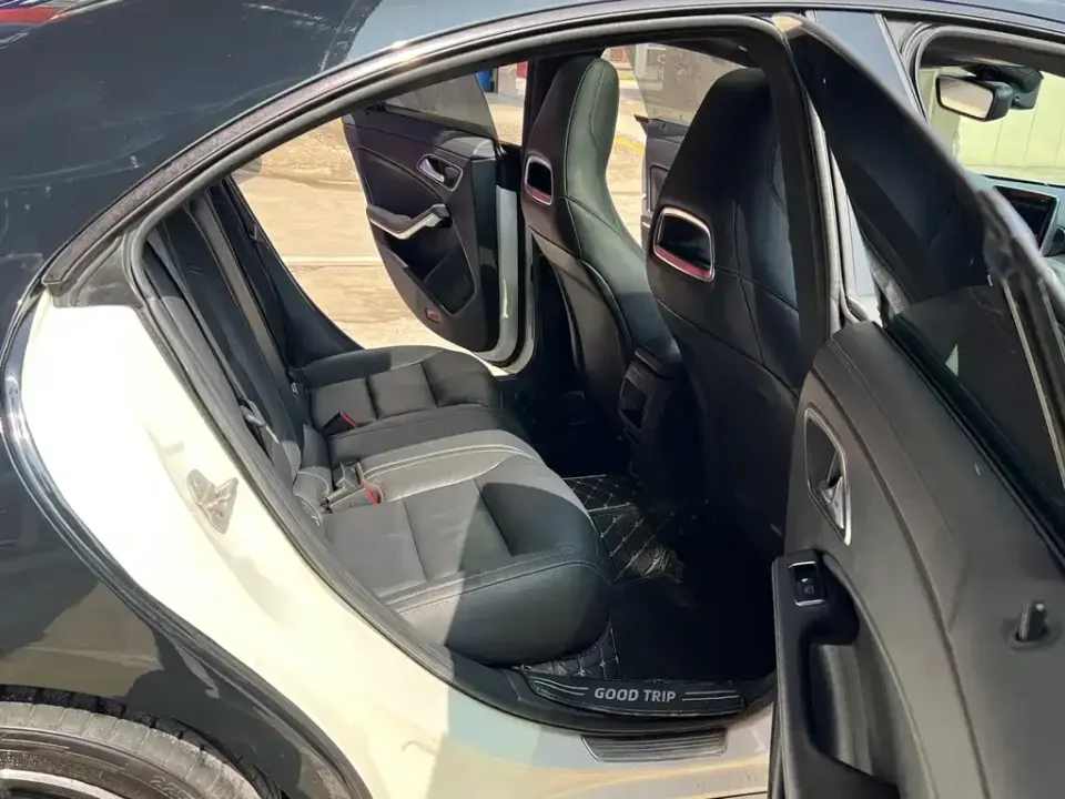 Mercedes-Benz CLA (Import)