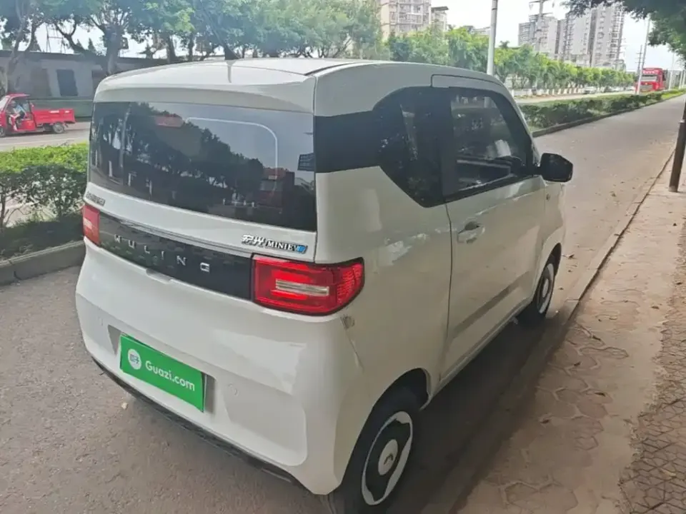 Wuling MINIEV