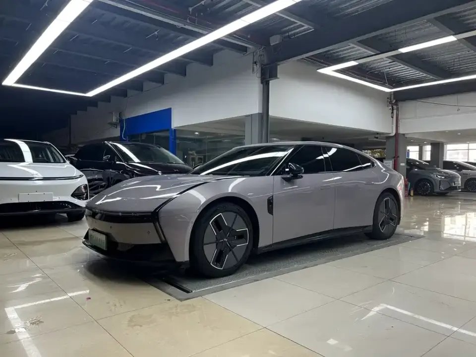 Xpeng P7