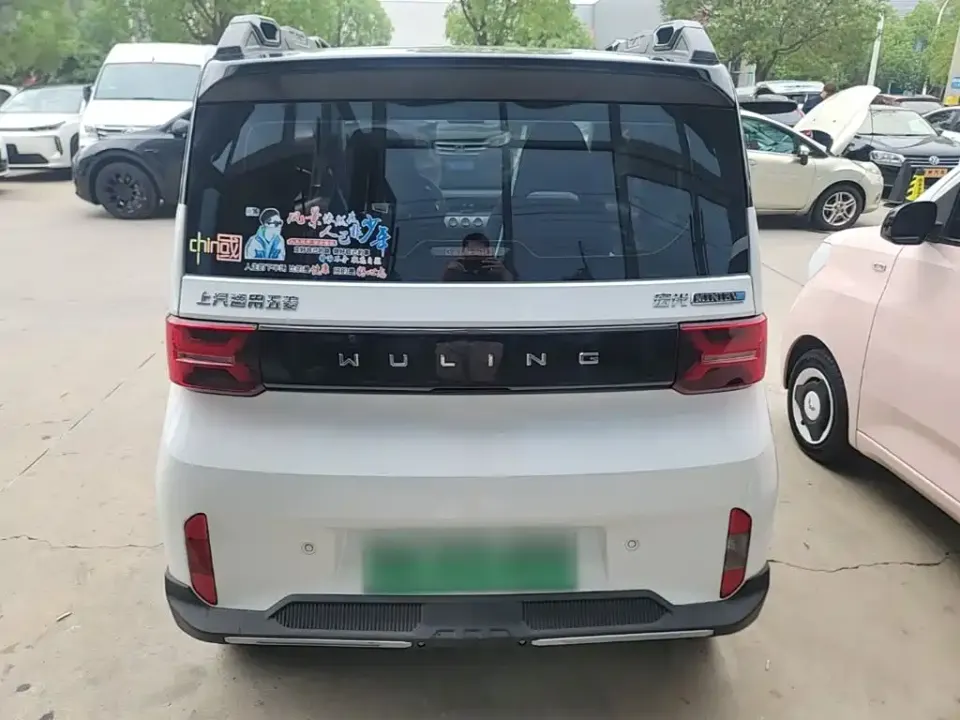 Wuling MINIEV