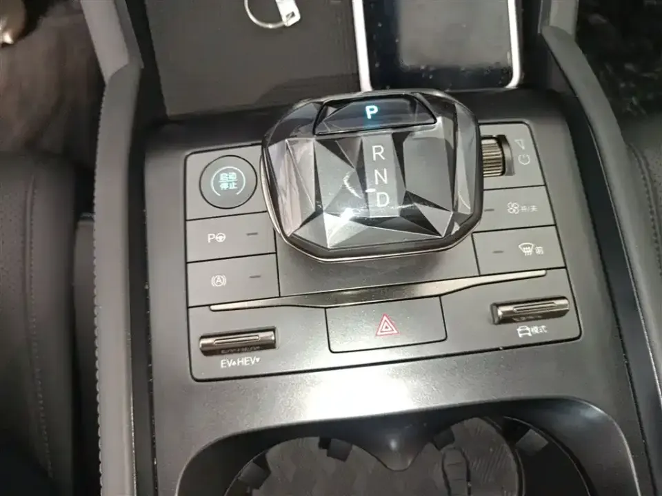 BYD Qin L