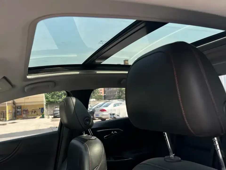Chevrolet Malibu XL