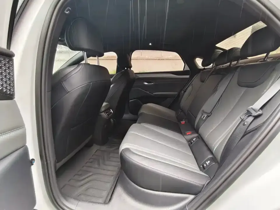 BYD Qin L