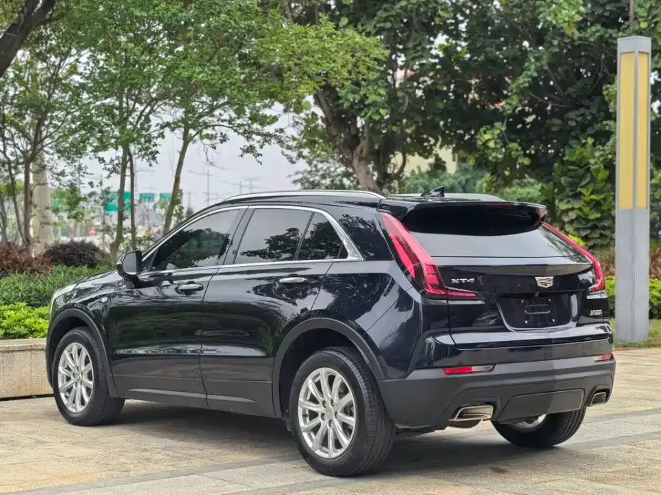 Cadillac XT4