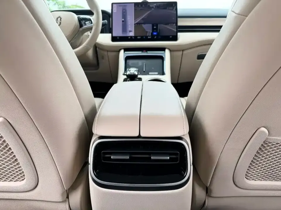 AITO AITO M5