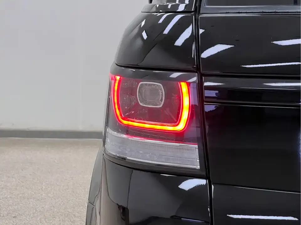 Land Rover Sport