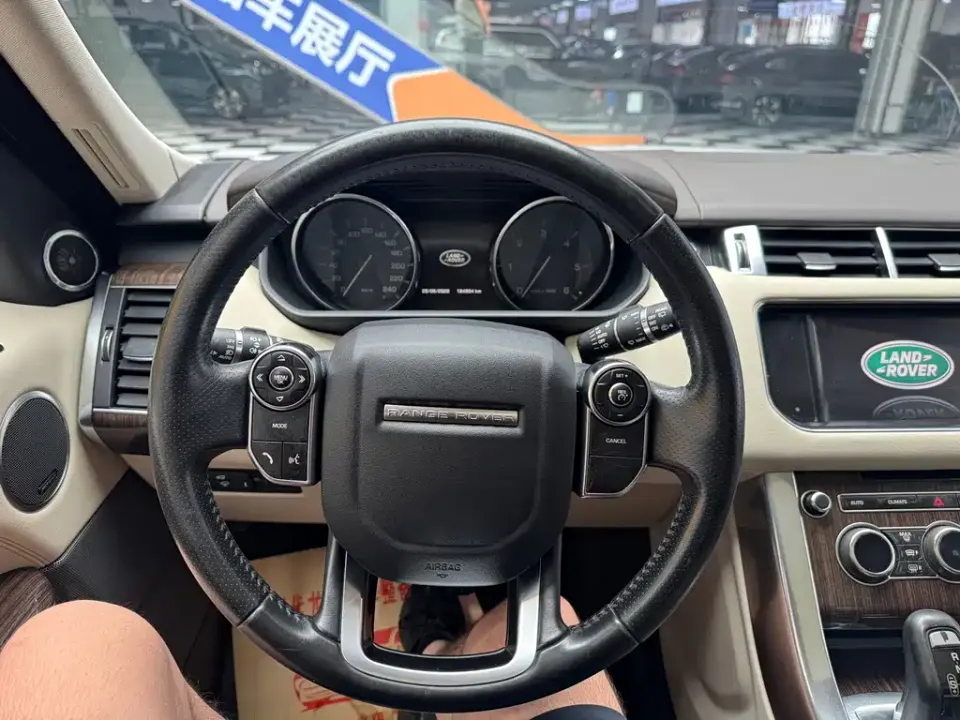 Land Rover Sport