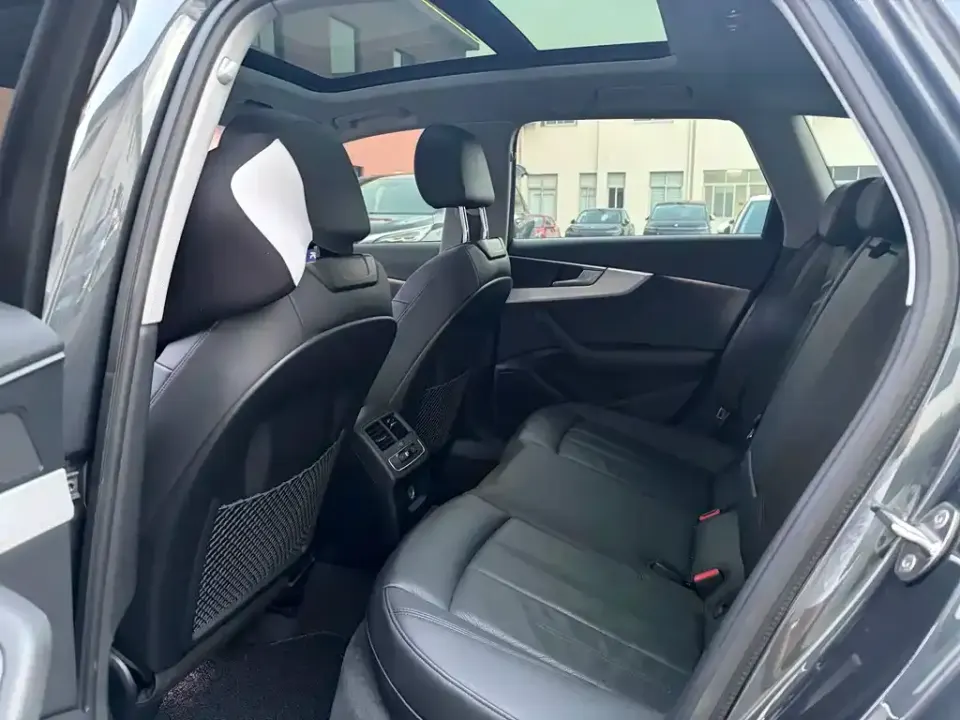 Audi A4 (Import)