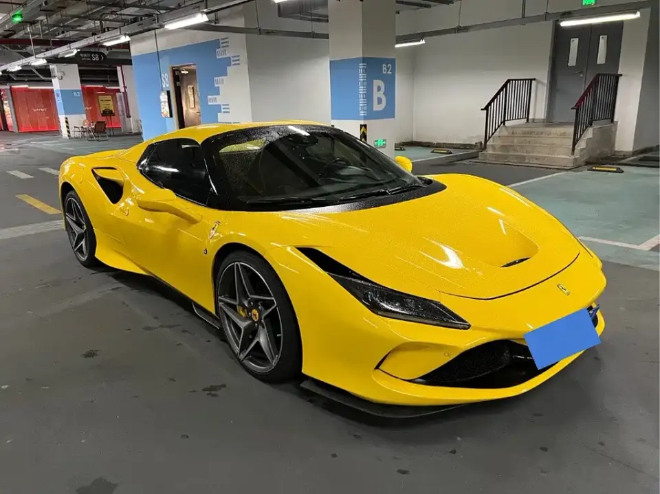 Ferrari F8