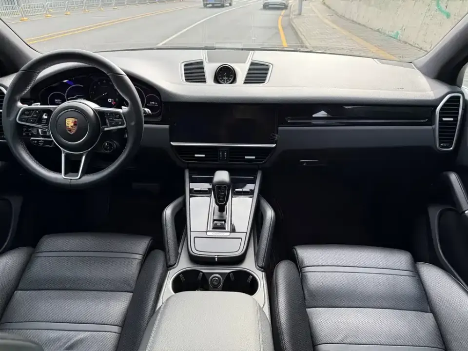Porsche Cayenne Hybrid