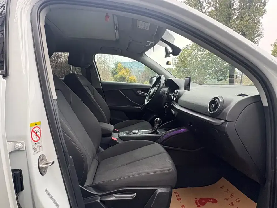 Audi Q2L