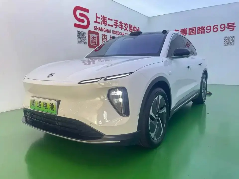 Nio EC6