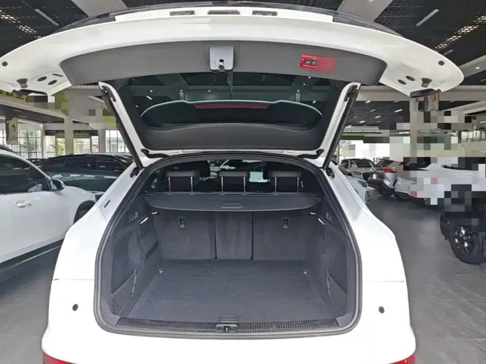 Audi Q5L Sportback