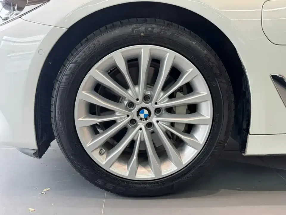BMW 5 Series New Energy