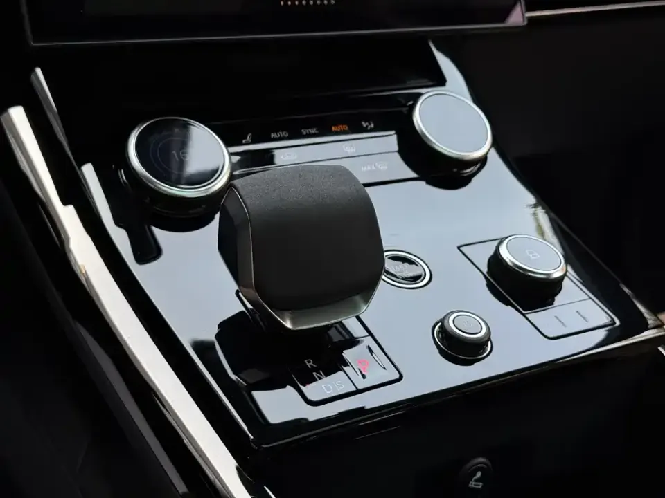 Land Rover Sport