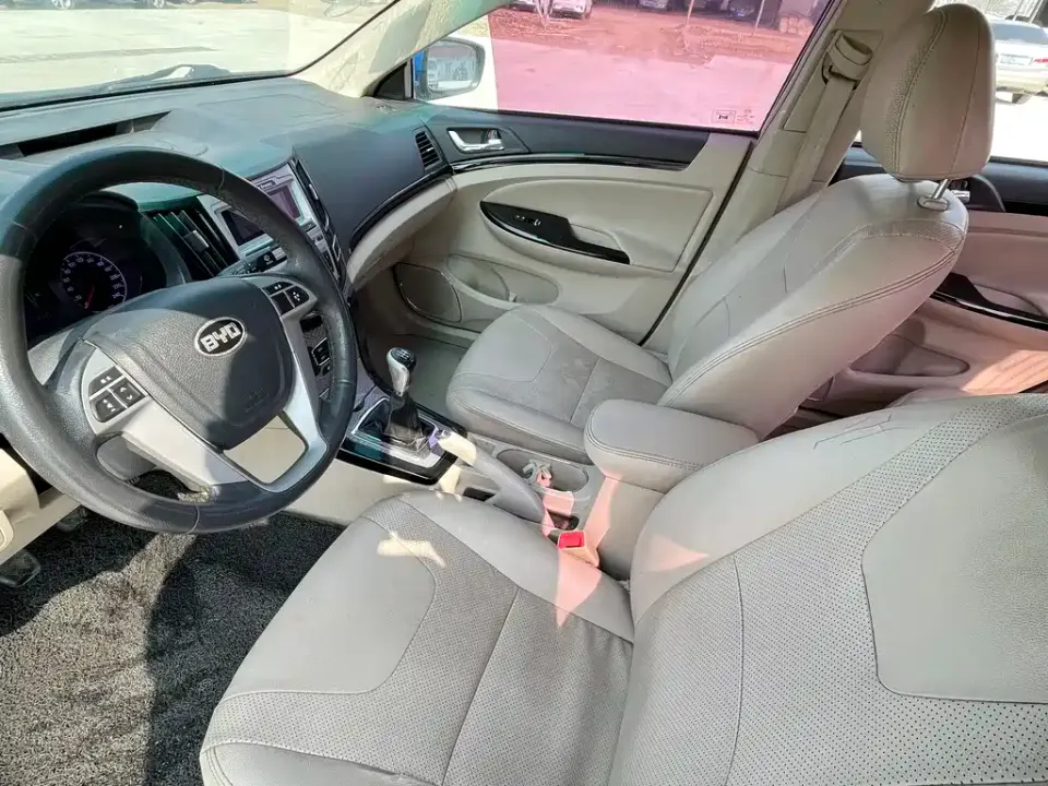 BYD Surui