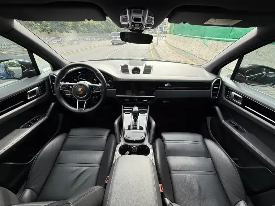 Porsche Cayenne Hybrid