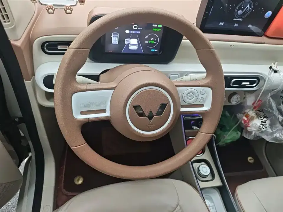 Wuling MINIEV