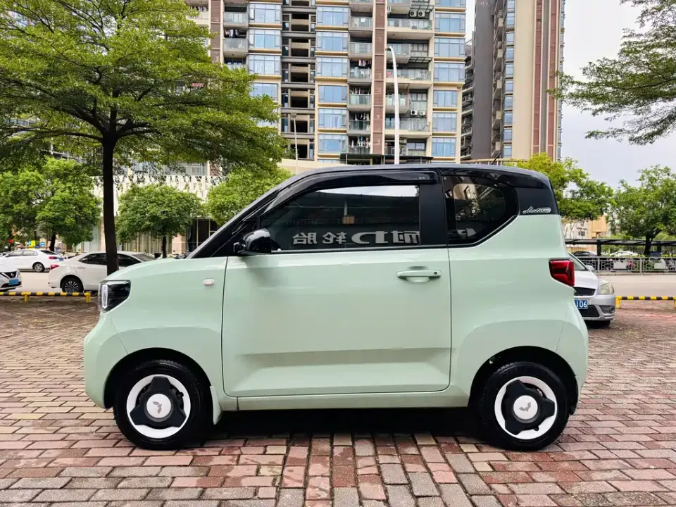 Wuling MINIEV