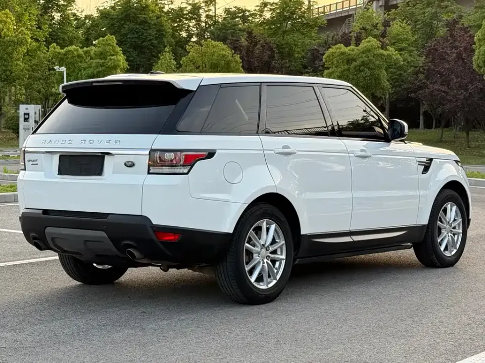 Land Rover Sport