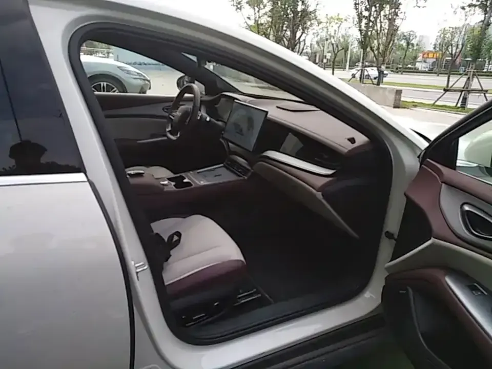 BYD Seal 07 DM-i