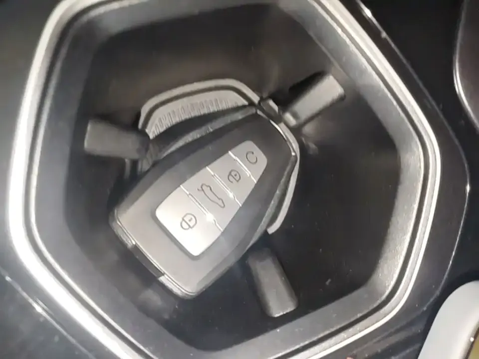 Geely Boyue L