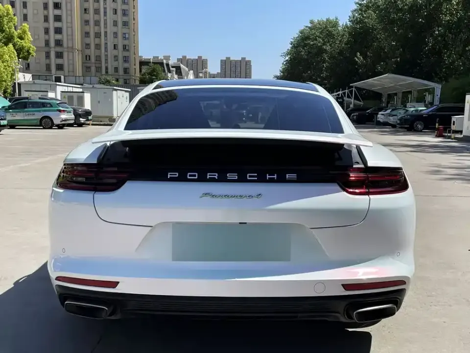 Porsche Panamera Hybrid