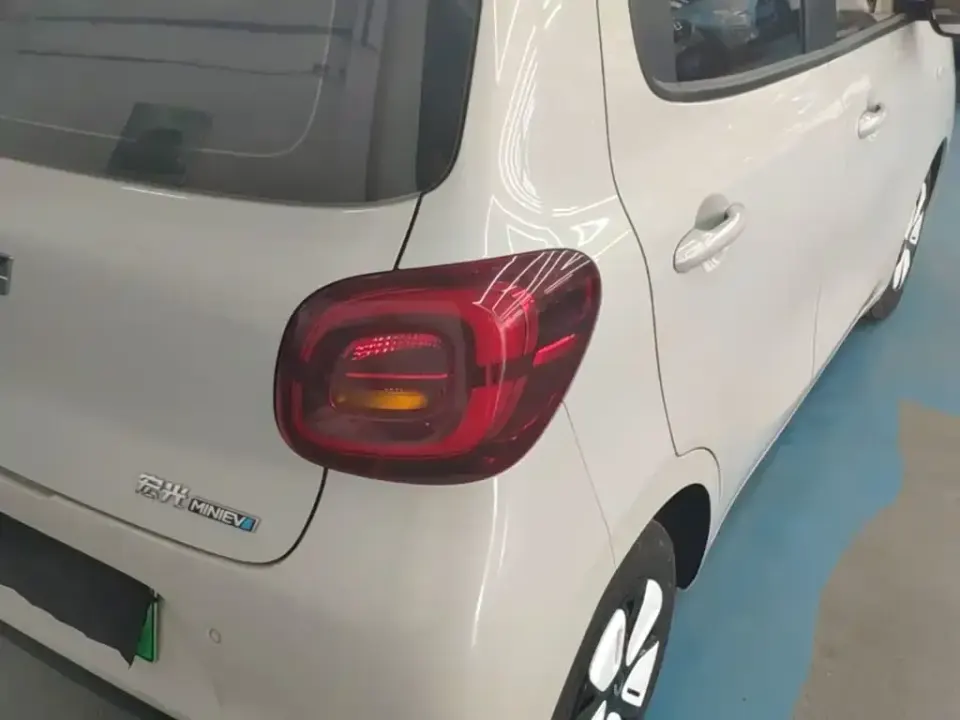 Wuling MINIEV
