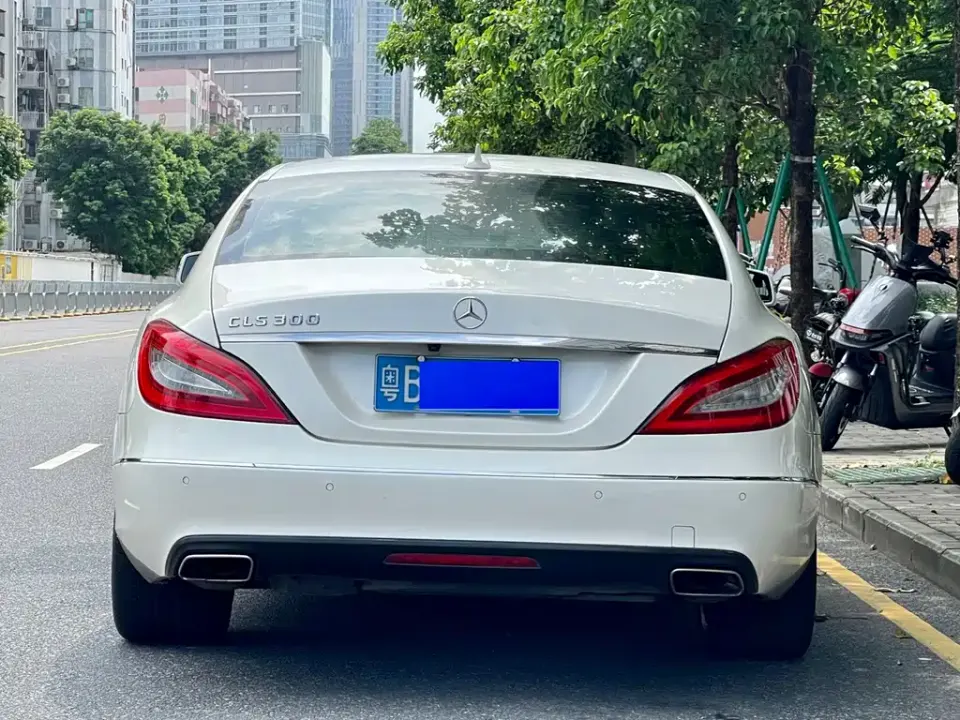 Mercedes-Benz CLS