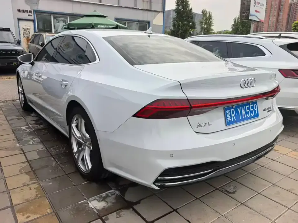 Audi A7L