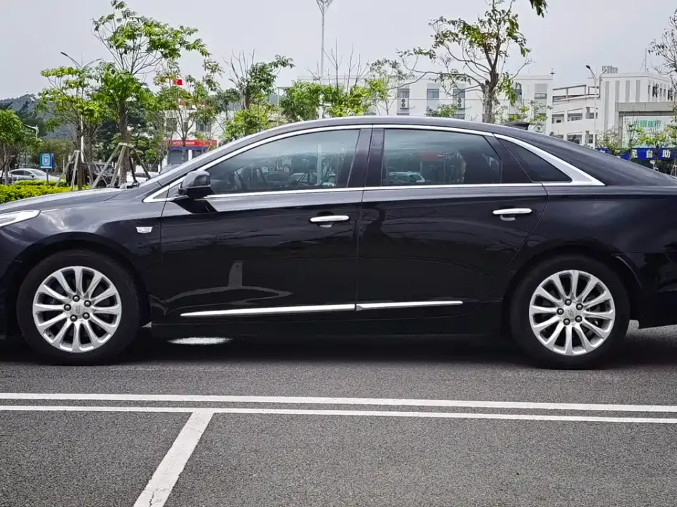 Cadillac XTS